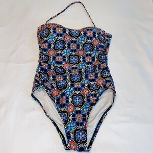 La Blanca one piece Halter swimsuit size 6